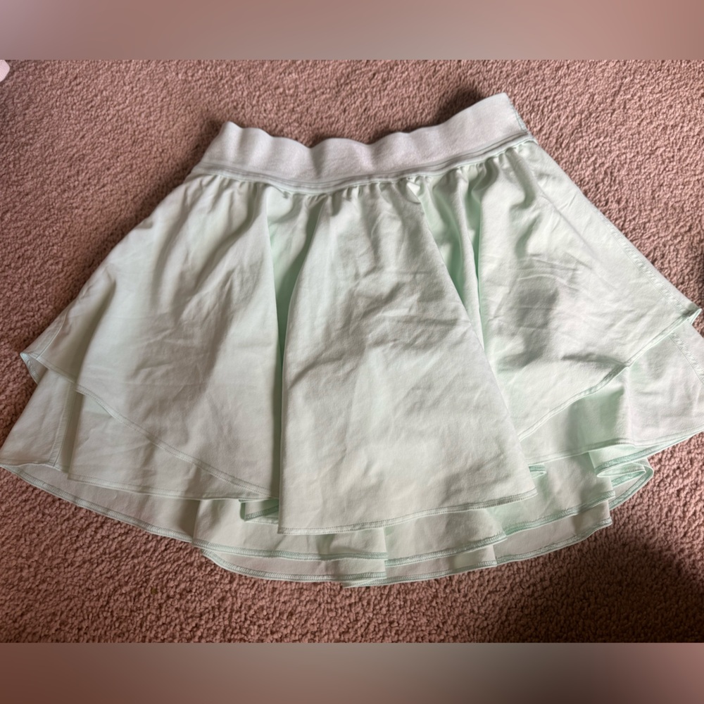 Mint Green tennis skirt. Lululemon size 6
